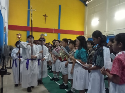 JALAN SALIB BERSAMA DI AULA