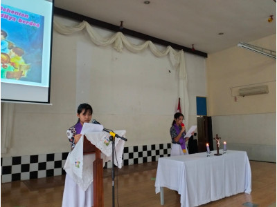 JALAN SALIB BERSAMA DI AULA